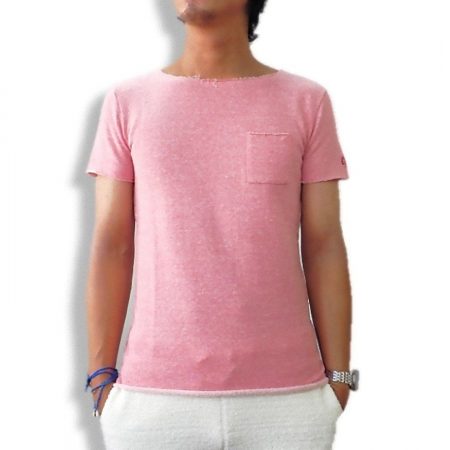 ピンク Tシャツ コーデ