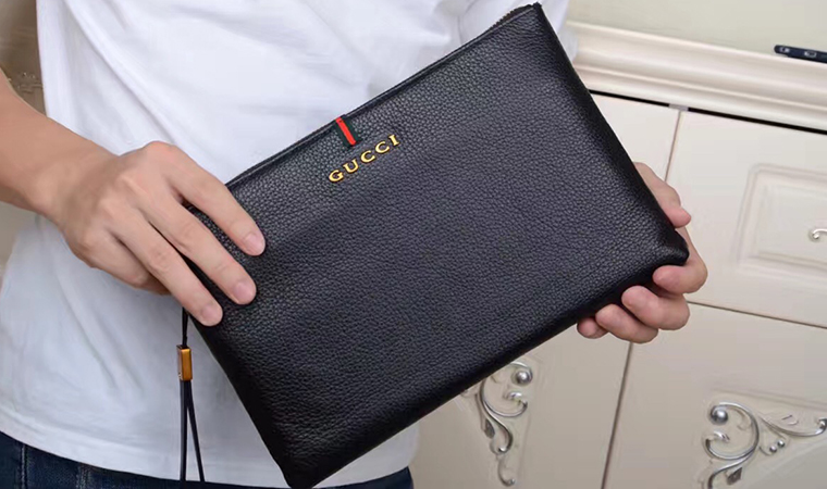 GUCCI　クラッチバッグ